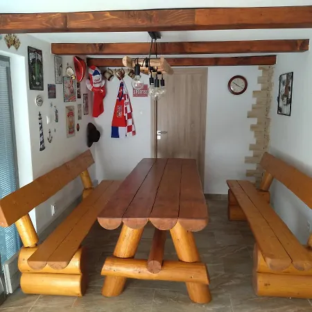 Zdenka Apartmants *