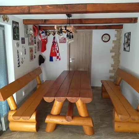 Zdenka Apartmants *